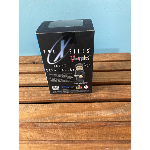 NWB Agent Dana Skully Diamond Select Toys The X-Files Vinimates Figure - Picture 3 of 3